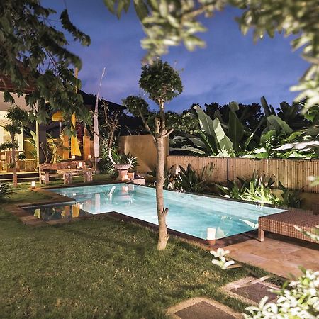 Umah Tikari Guesthouse Canggu Eksteriør bilde