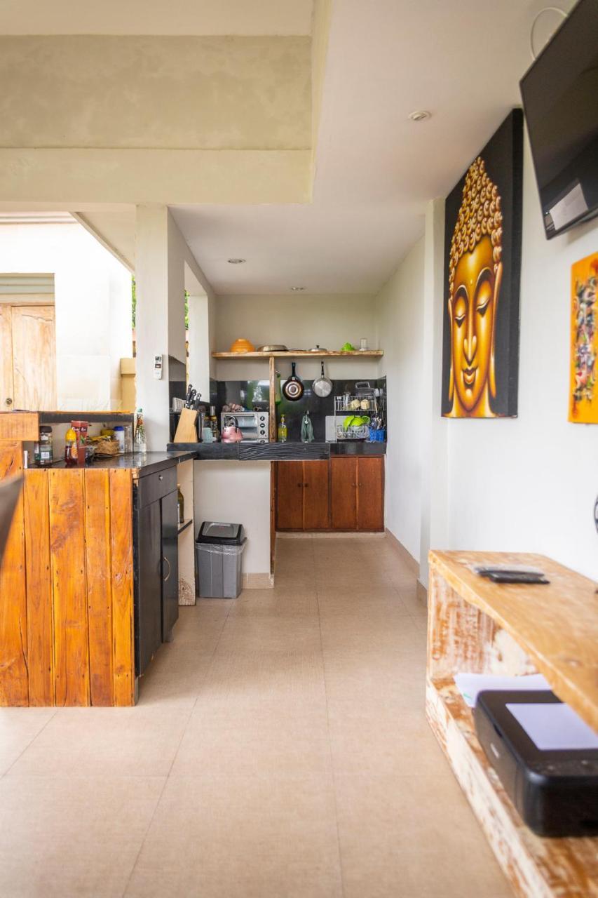 Umah Tikari Guesthouse Canggu Eksteriør bilde